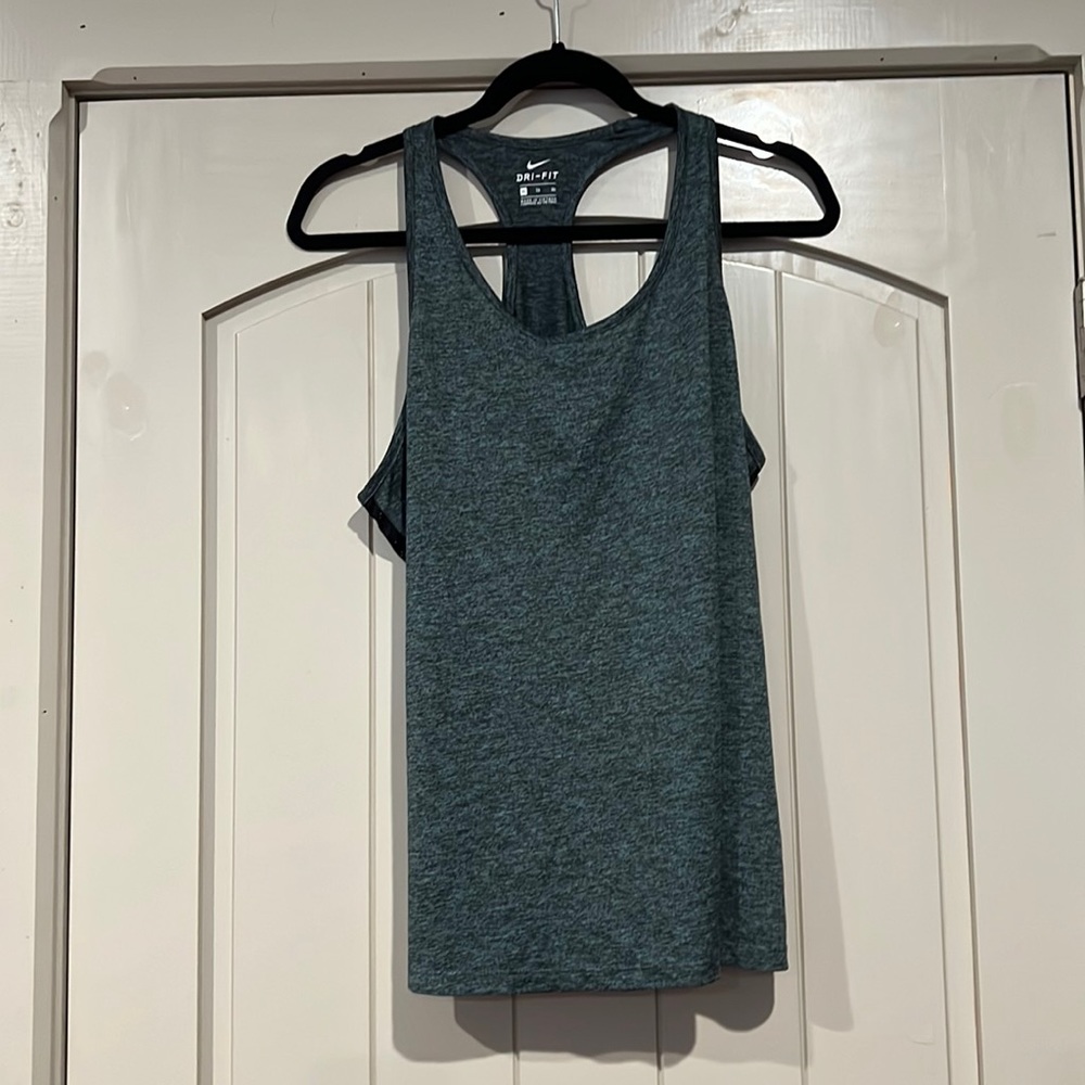Nike women athletic racerback tank top, excellent used condition.